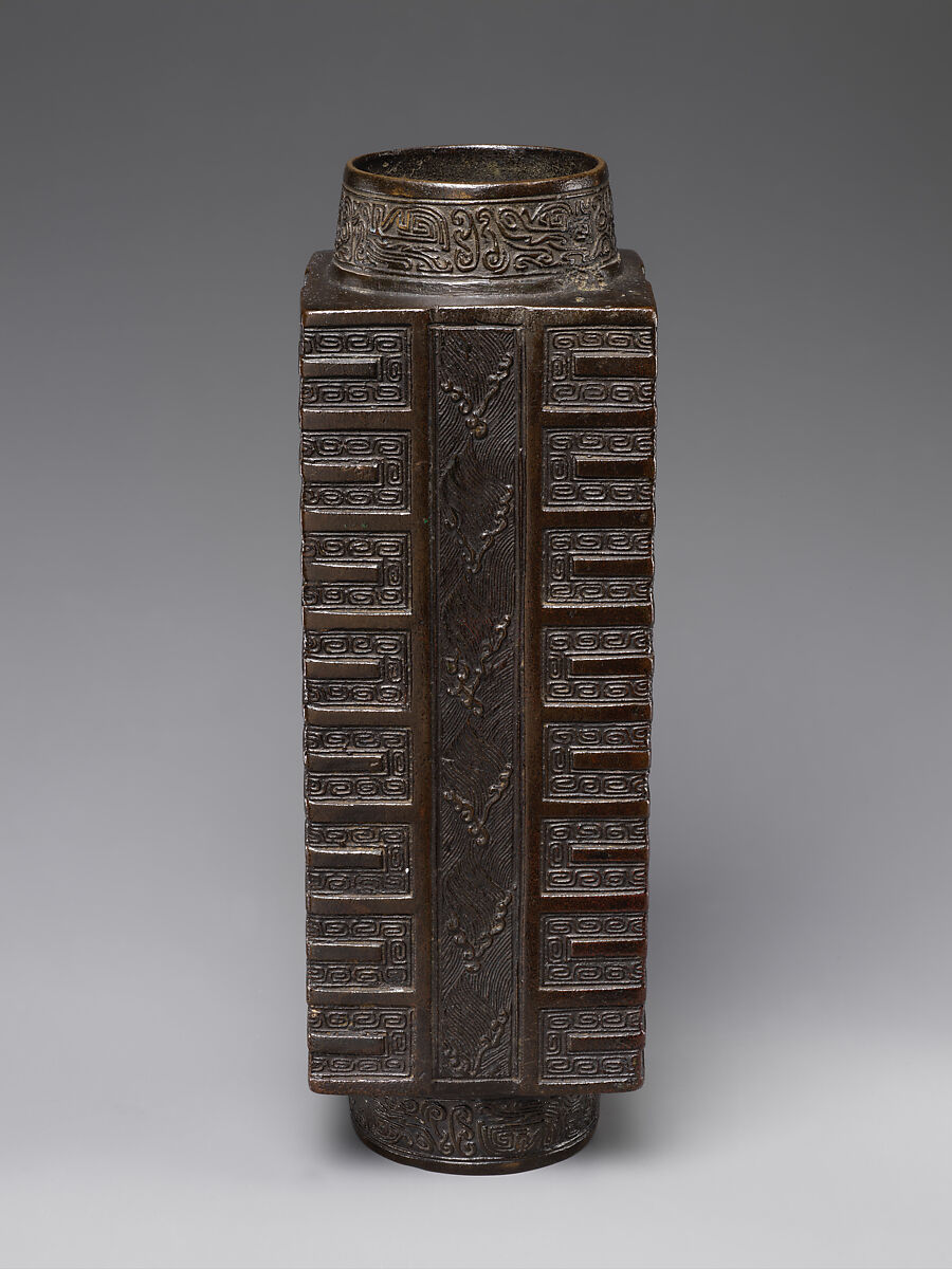 Quadrangular vase in the shape of a Neolithic cong, Copper alloy, China