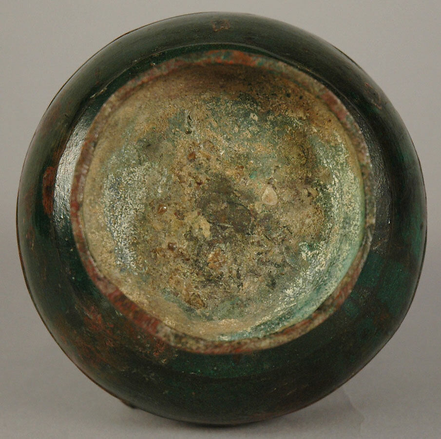 Wine container (Hu) in the style of the Han dynasty, Bronze, China
