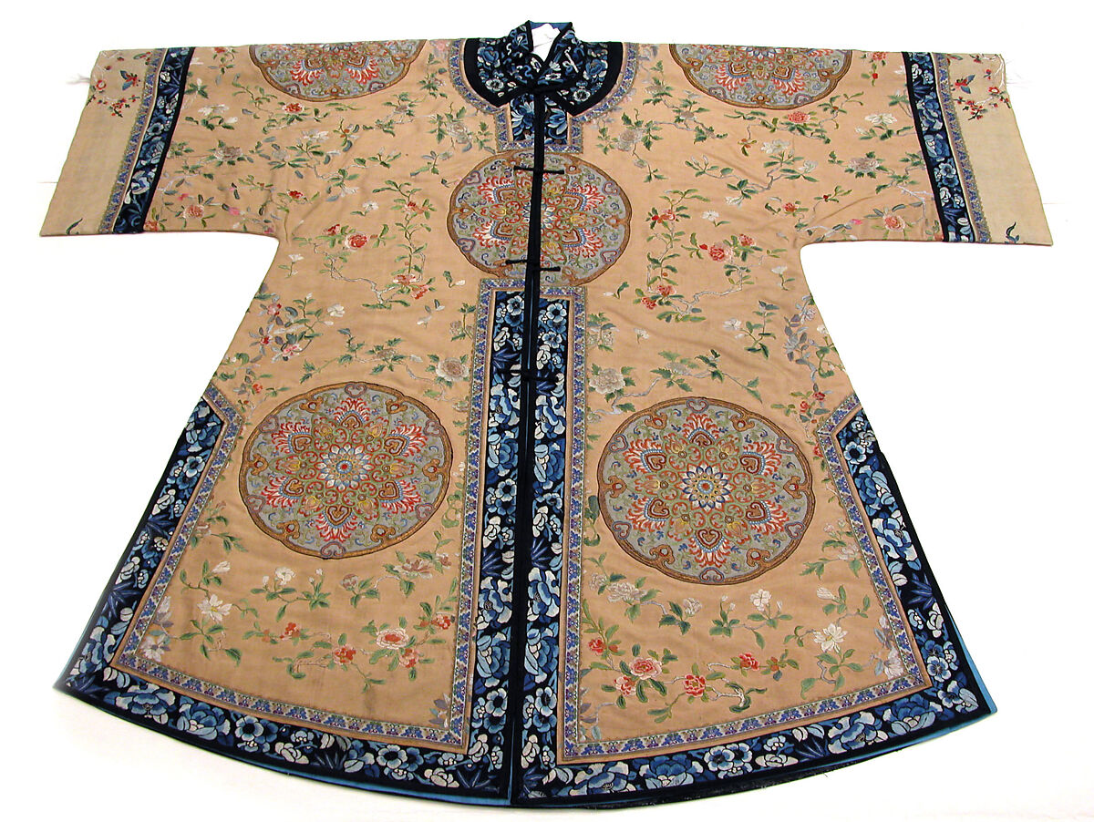 Woman's Informal Coat with Large Rosettes, Silk and metallic thread embroidery on plainweave silk, China 