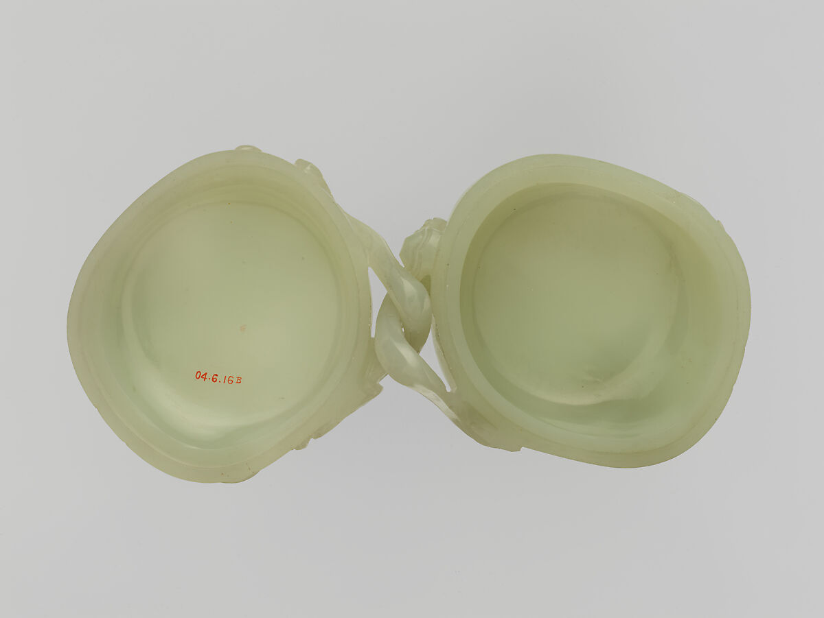 Covered Box in the Shape of a Peach, Jade (nephrite), China
