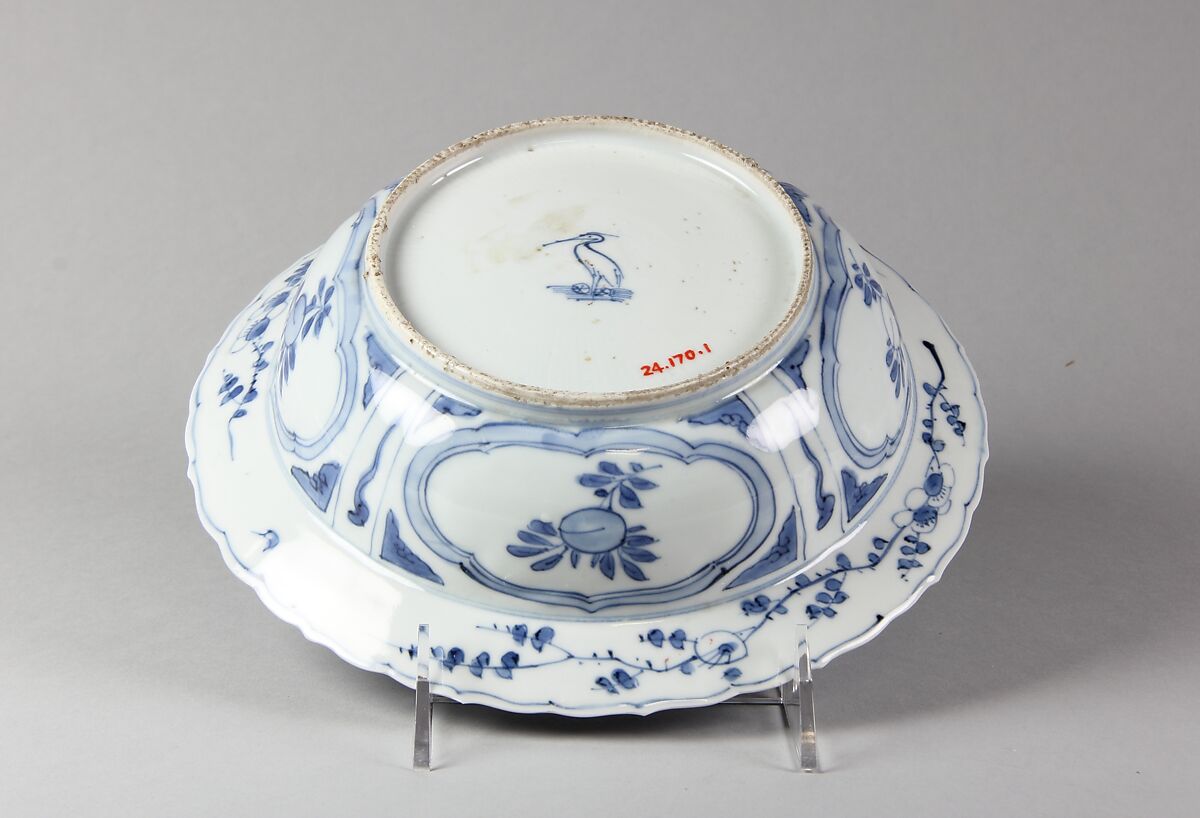 Dish, Porcelain painted in underglaze blue, China