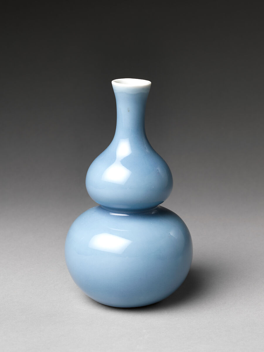 Gourd-Shaped Bottle, Porcelain with blue glaze (Jingdezhen ware), China