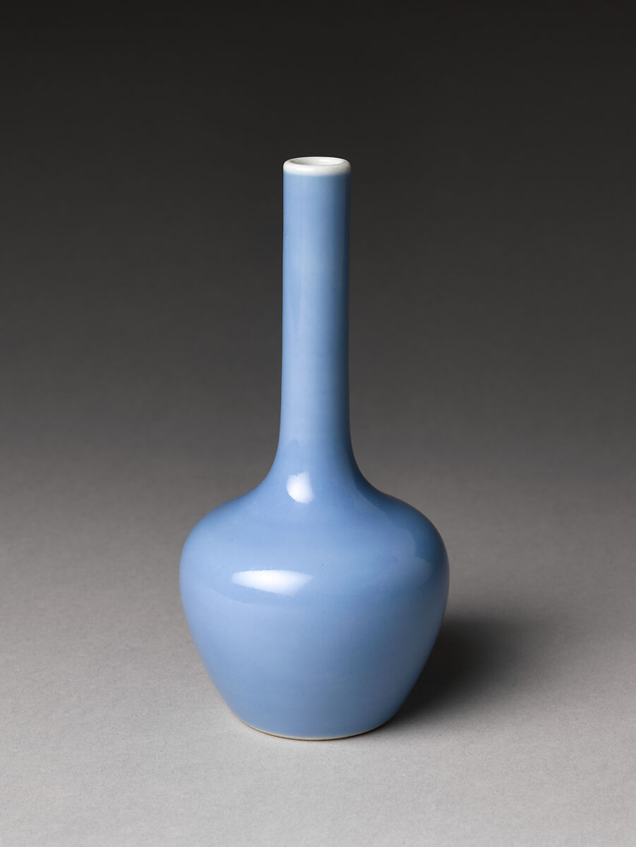 Vase, Porcelain with light blue glaze, China 