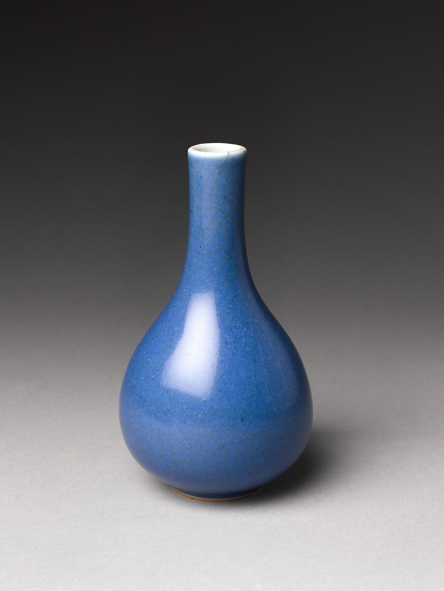 Vase, Porcelain with blue glaze (Jingdezhen ware), China 