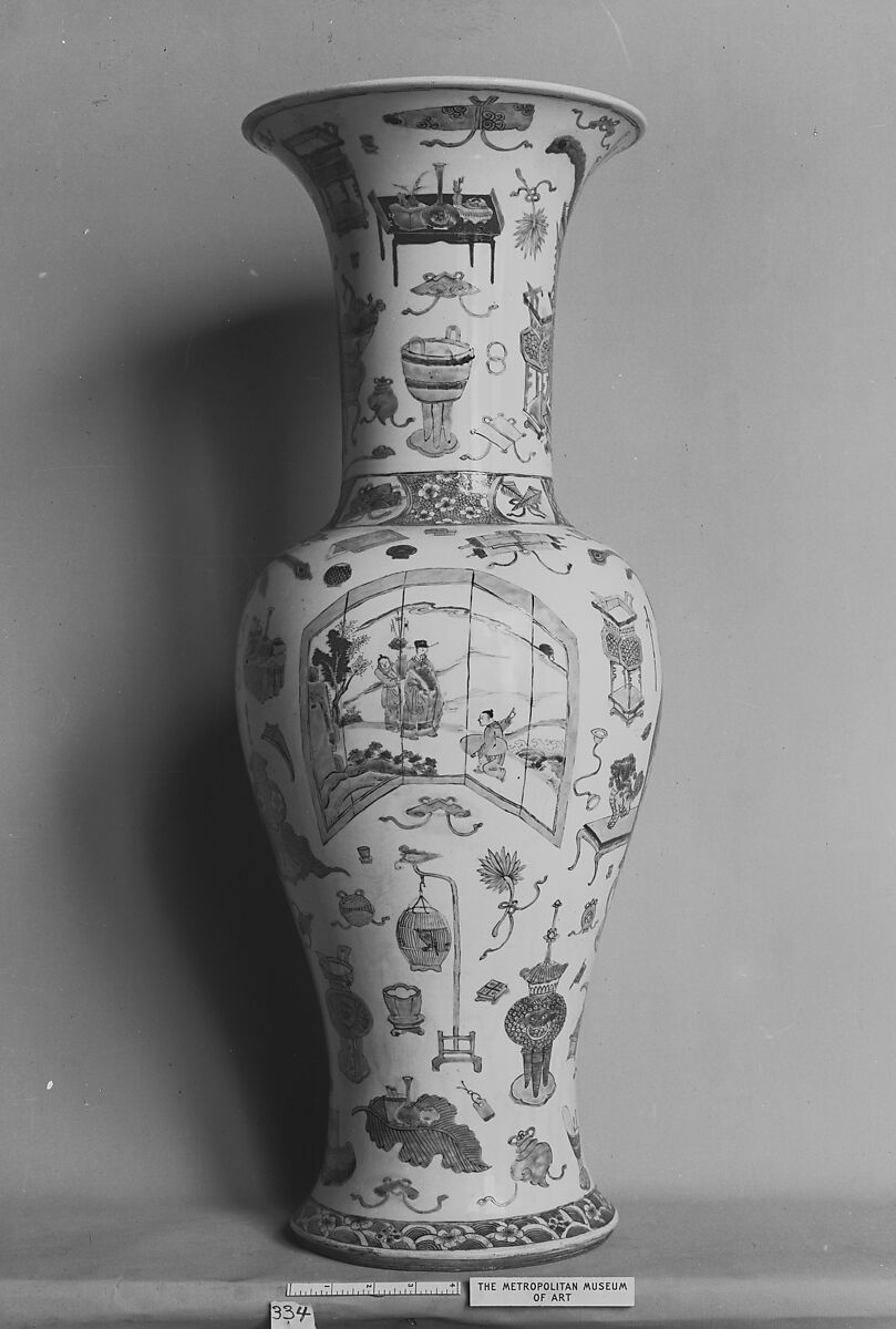 Vase with design of "Hundred Antiques", PoPorcelain painted in overglaze polychrome enamels (Jingdezhen ware), China 