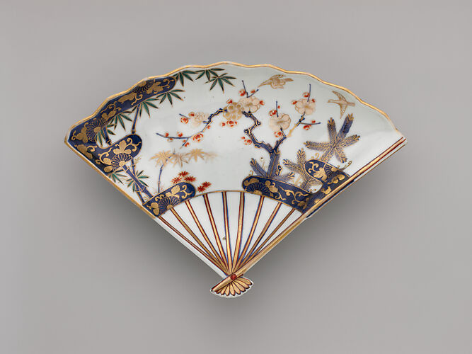 Fan-Shaped Dish