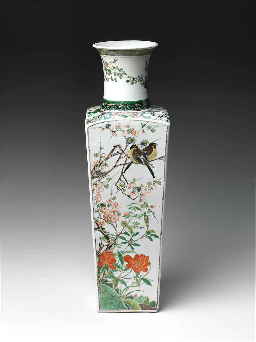 Vase with flowers and birds of the four seasons, Porcelain painted in overglaze polychrome enamels (Jingdezhen famille verte ware), China
