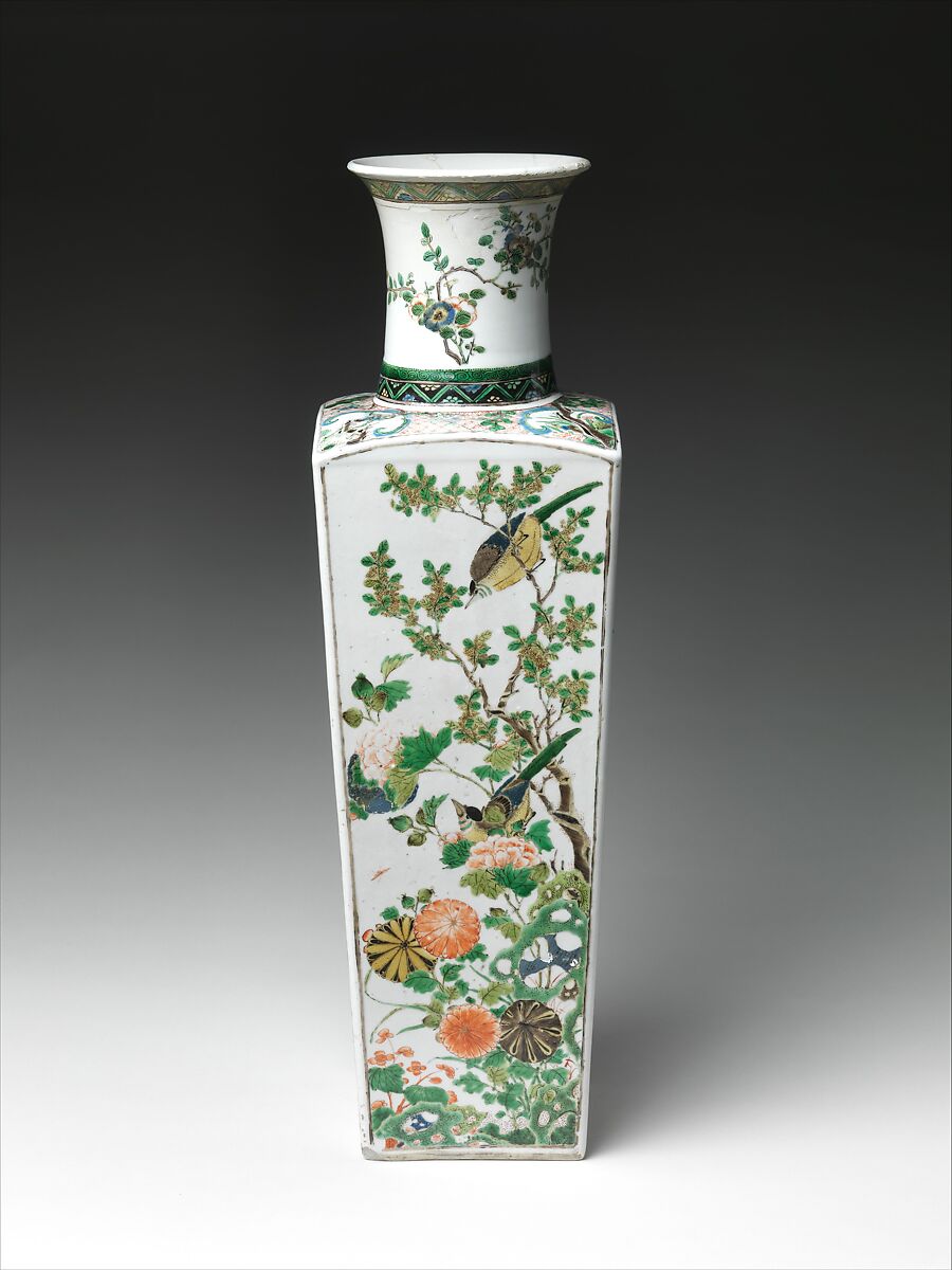 Vase with flowers and birds of the four seasons, Porcelain painted in overglaze polychrome enamels (Jingdezhen famille verte ware), China