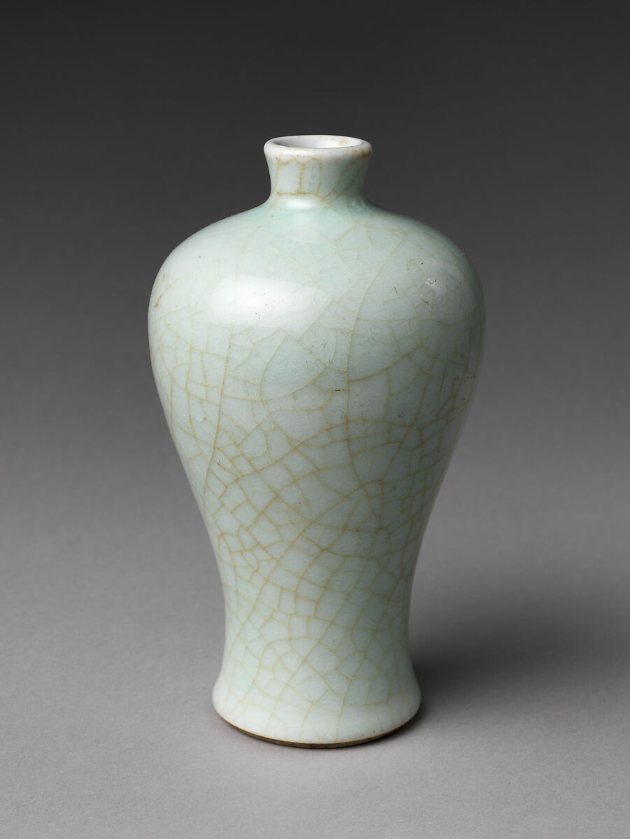 Vase in Meiping Shape, Porcelain with celadon glaze (Jingdezhen ware), China 