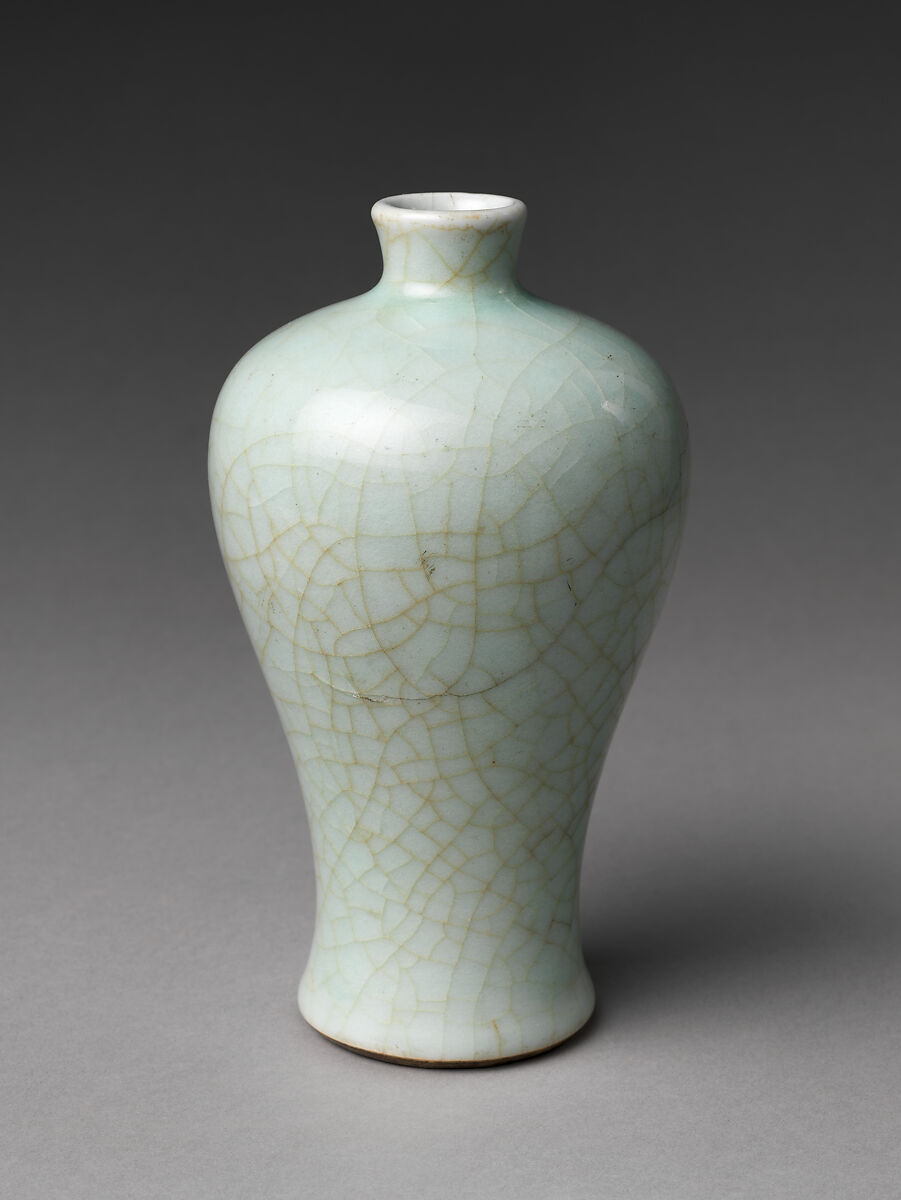 Vase in Meiping Shape, Porcelain with celadon glaze (Jingdezhen ware), China