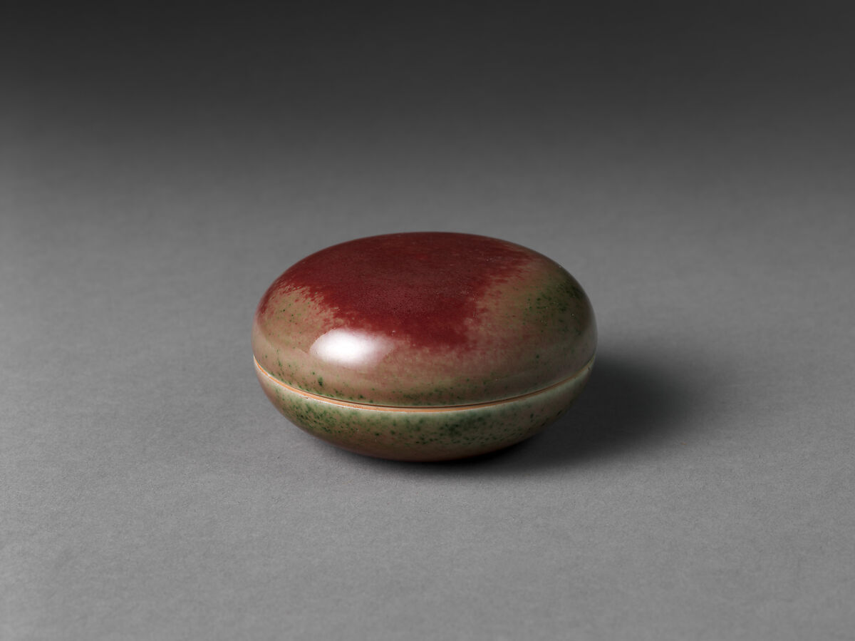 Box for Seal Paste, Porcelain with peach-bloom glaze (Jingdezhen ware), China 