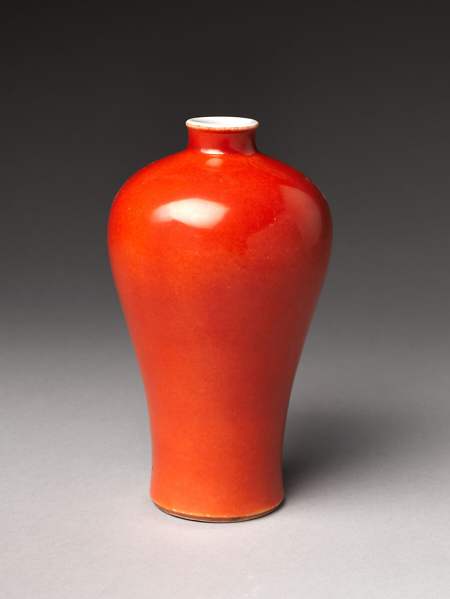 Vase in Meiping Shape, Porcelain with coral-red glaze (Jingdezhen ware), China 