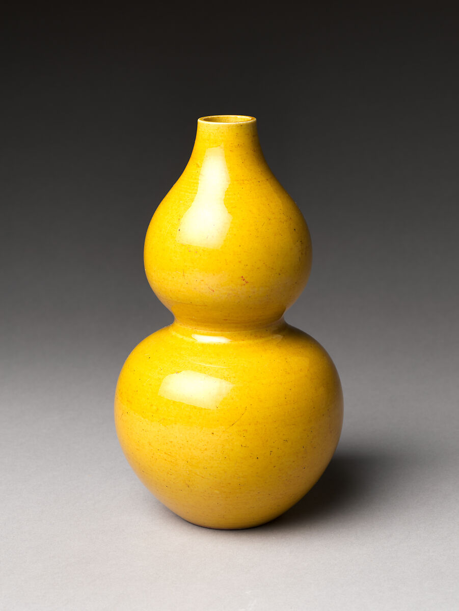 Vase in Shape of Double Gourd, Porcelain with yellow glaze (Jingdezhen ware), China 