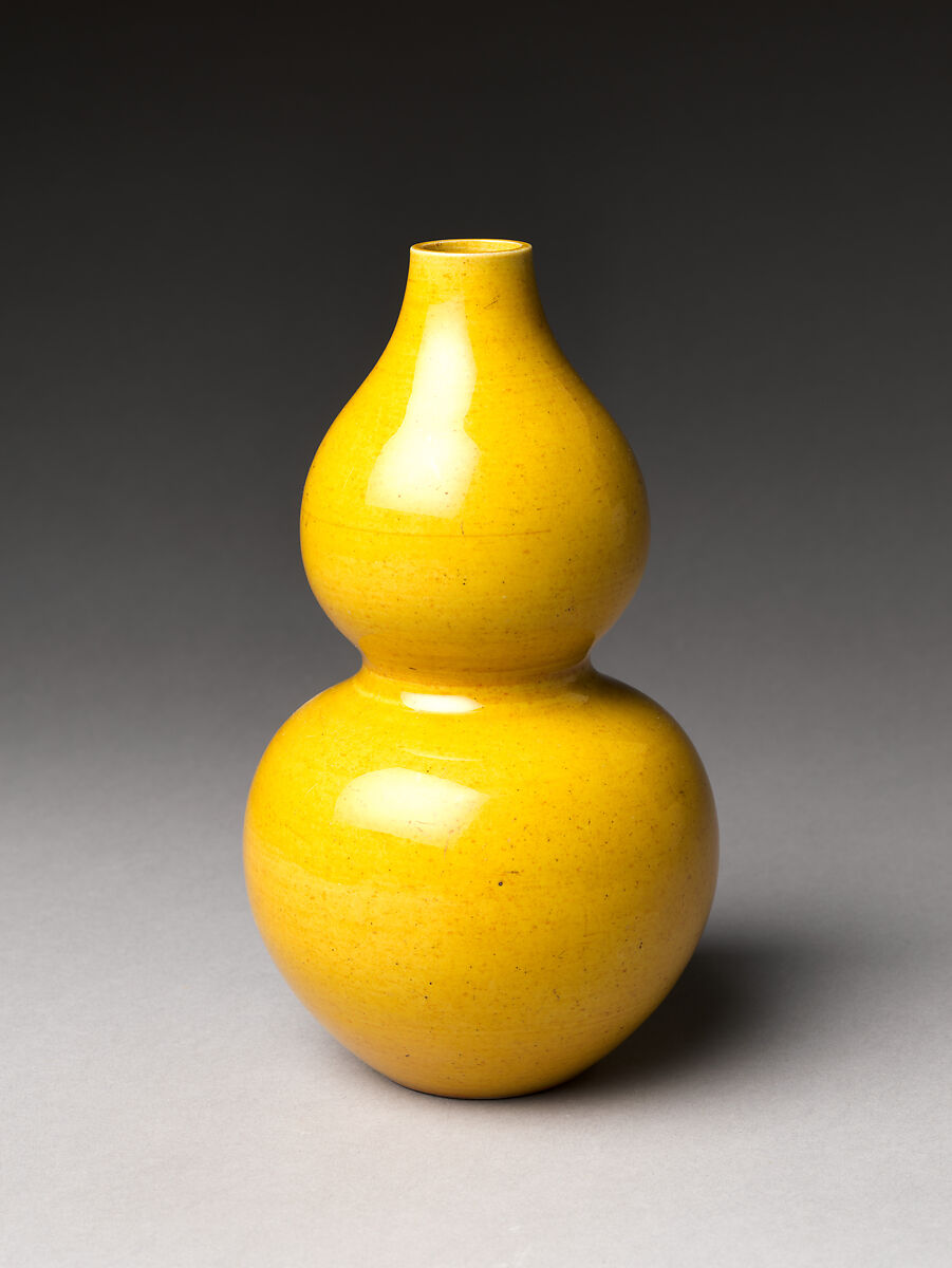 Vase in Shape of Double Gourd, Porcelain with yellow glaze (Jingdezhen ware), China