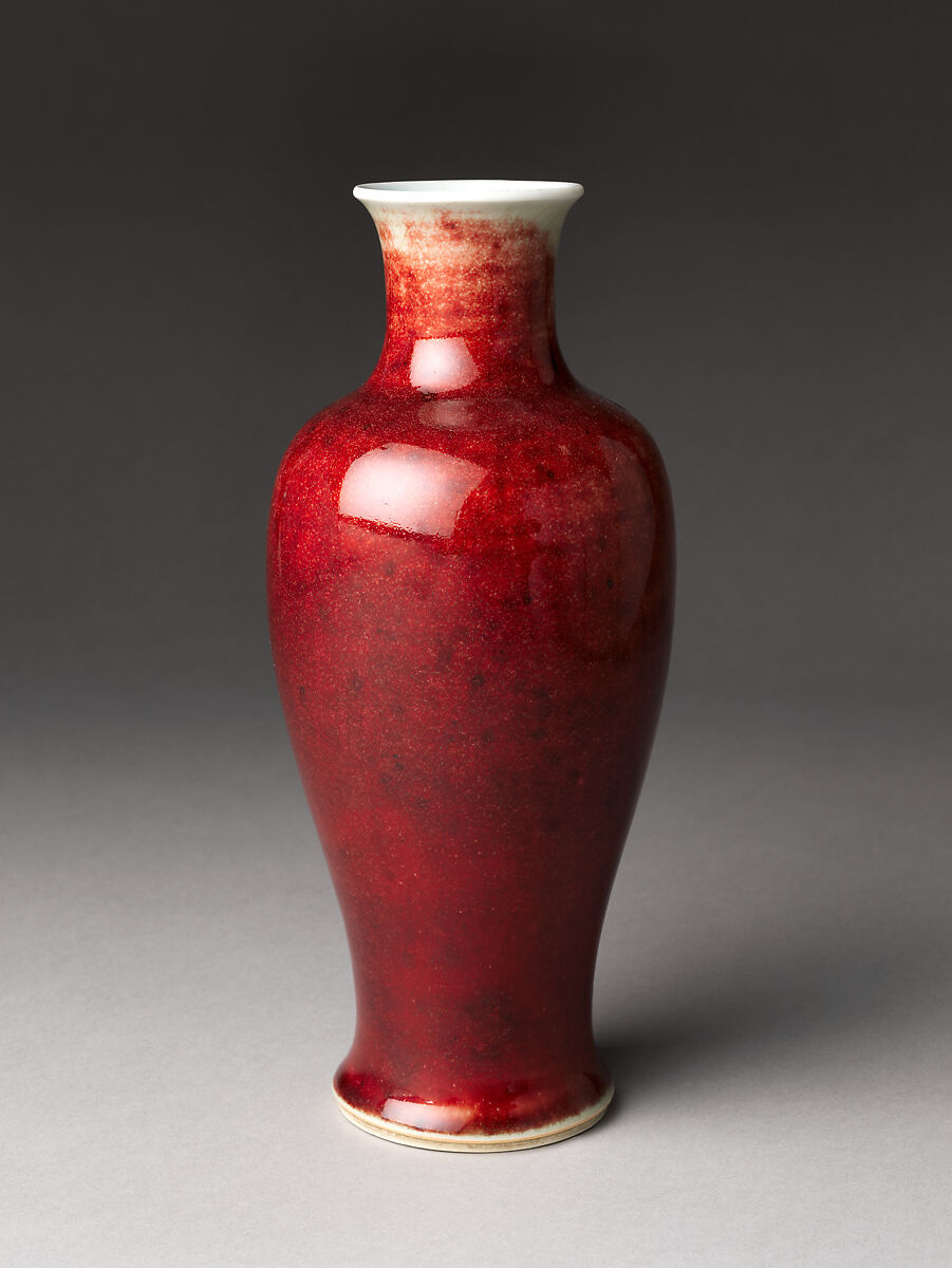 Vase, Porcelain with ox-blood glaze (Jingdezhen ware), China