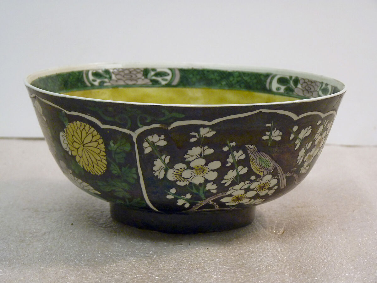 Bowl, Porcelain painted in enamels on the biscuit, China 