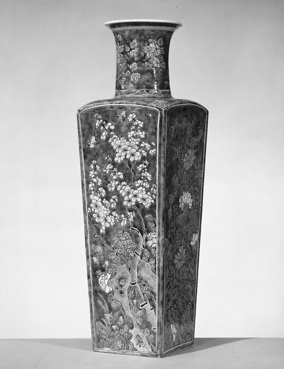 Vase (one of a pair), Porcelain painted in overglaze famille verte enamels, China