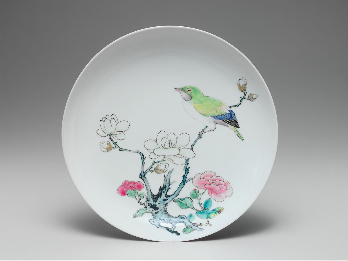 Dish with bird and flowers, Porcelain painted in overglaze polychrome enamels (Jingdezhen ware), China 