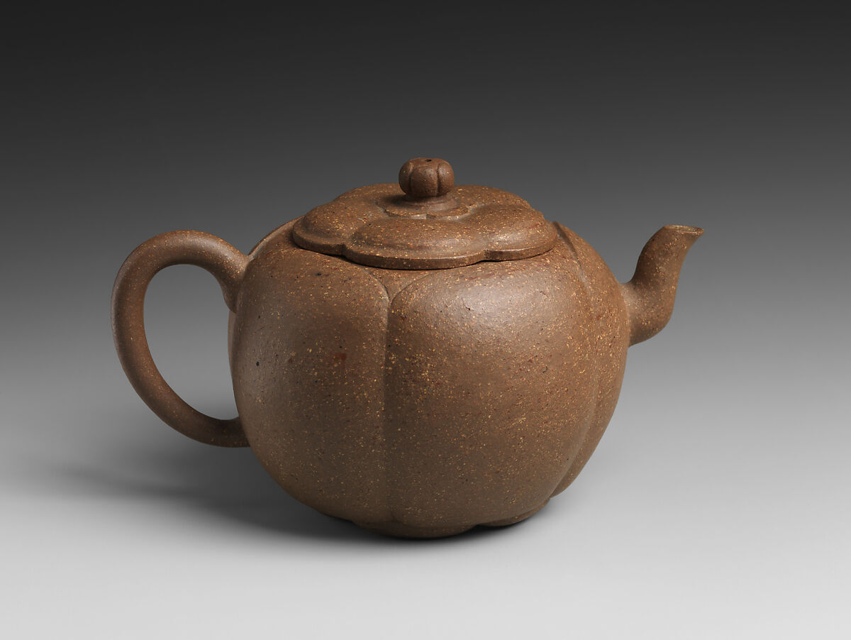 Teapot in the Shape of a Plum Blossom, Shi Dabin (Chinese, active 1620–40), Stoneware (Yixing ware), China