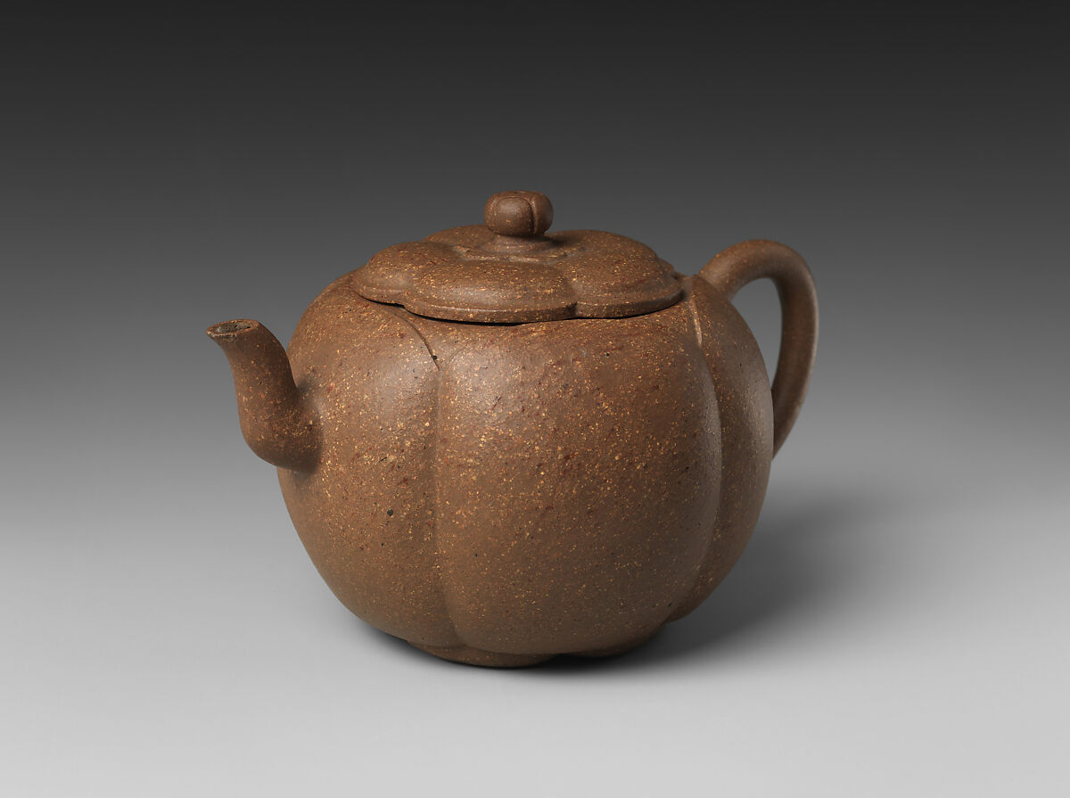 Teapot in the Shape of a Plum Blossom, Shi Dabin (Chinese, active 1620–40), Stoneware (Yixing ware), China