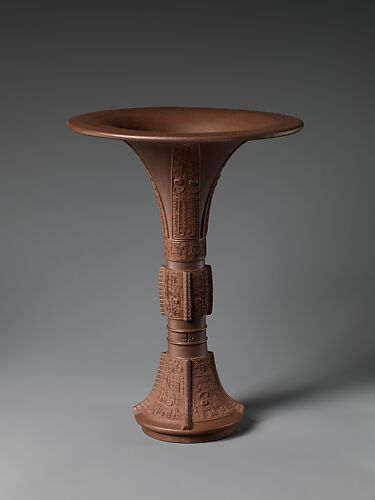 Vase in the shape of an archaic bronze vessel (gu)
