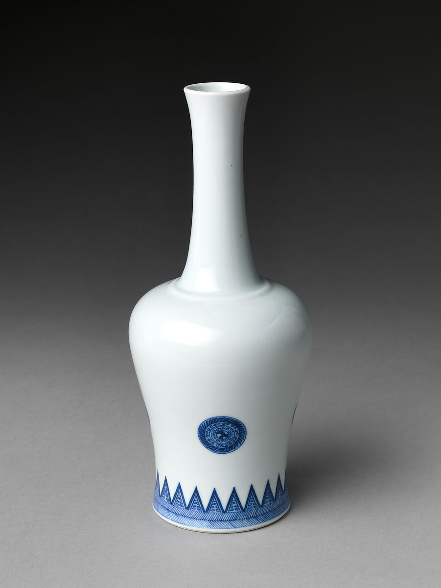 Bottle with Stylized Rosette, Porcelain painted with cobalt blue under transparentglaze (Jingdezhen ware), China