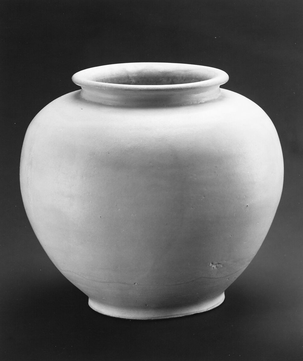 Jar, Porcelain with transparent glaze, China 