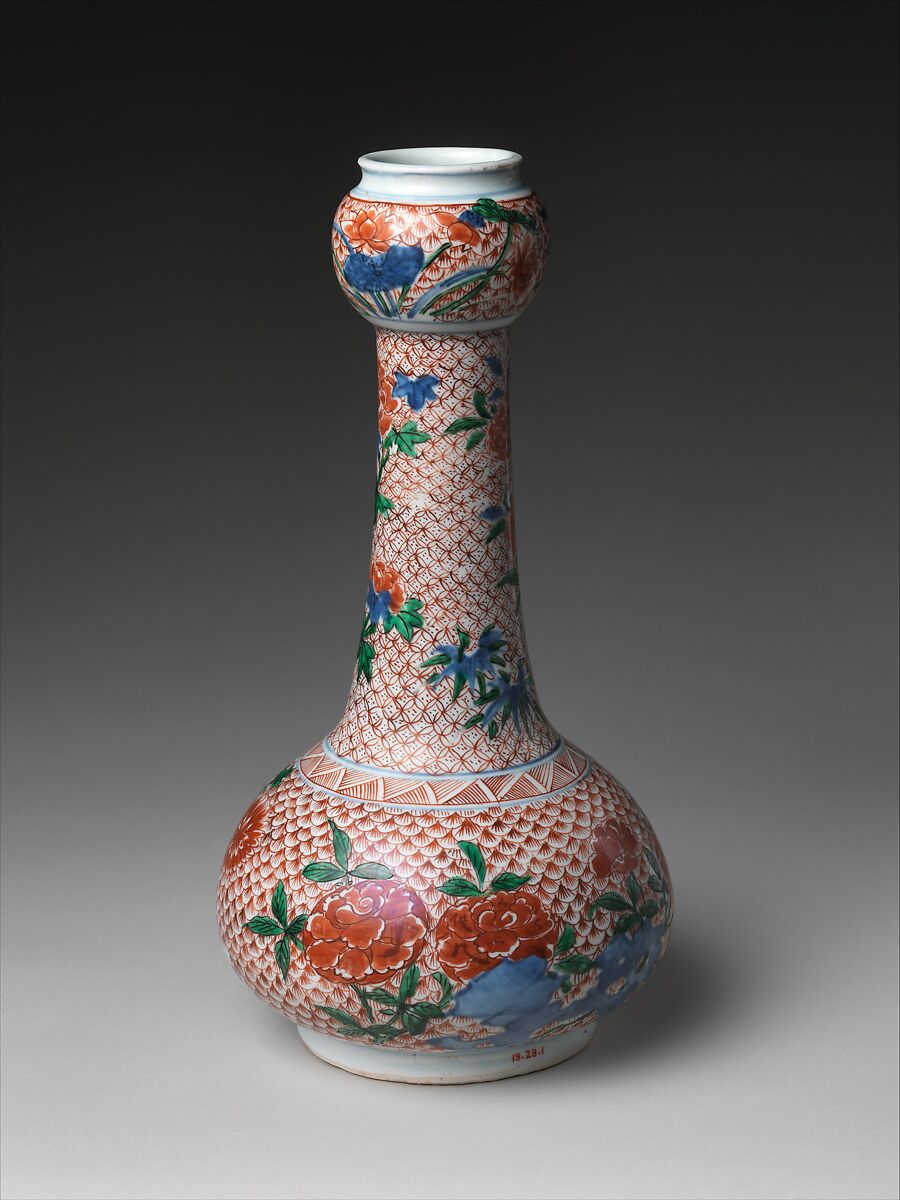 Vase decorated with peonies and chrysanthemums, Porcelain painted in underglaze cobalt blue and overglaze polychrome enamels (Jingdezhen ware), China