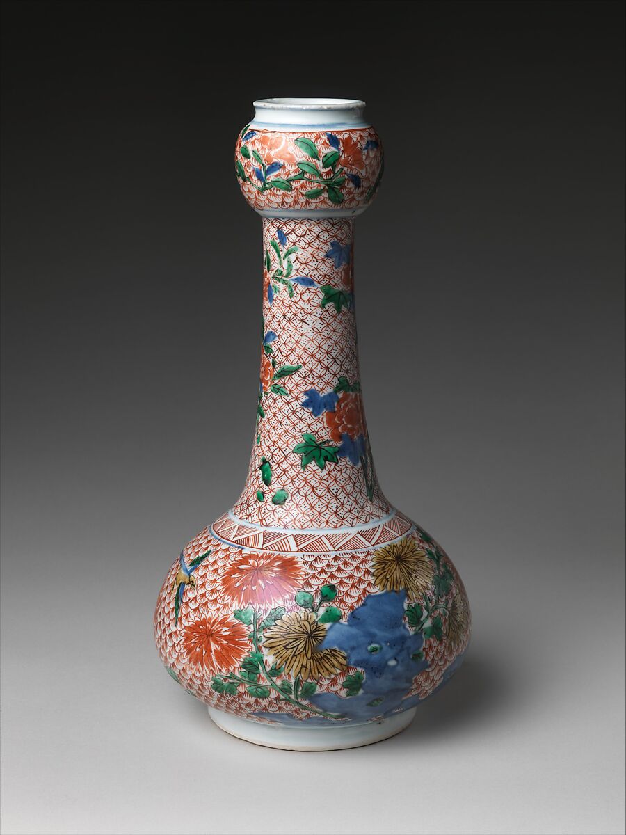 Vase decorated with peonies and chrysanthemums, Porcelain painted in underglaze cobalt blue and overglaze polychrome enamels (Jingdezhen ware), China