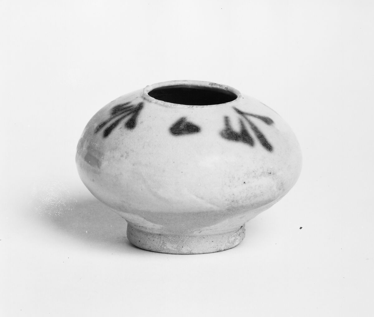 Water pot, Stoneware with painted decoration and yellow glaze (Changsha ware), China 