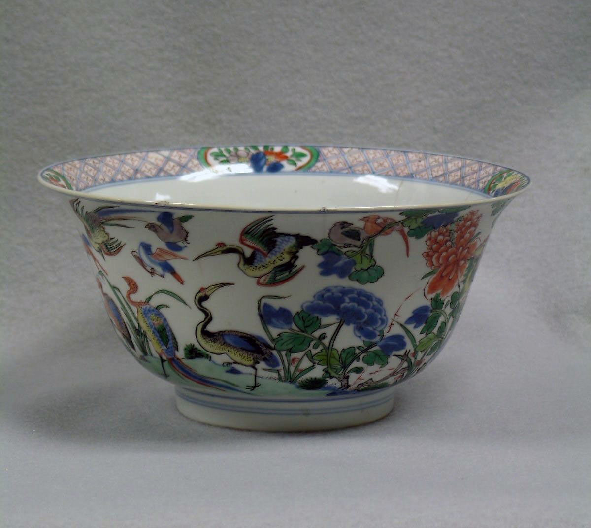 Bowl with geese, Porcelain painted in underglaze blue and overglaze enamels, China 