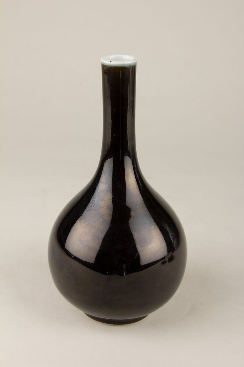 Vase, Porcelain with mirror-black glaze, China 
