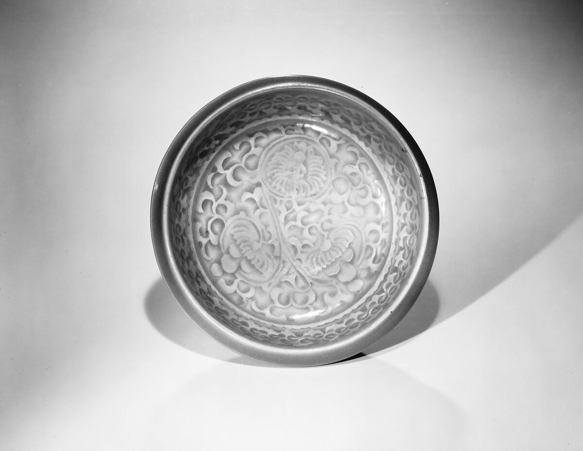 Small Dish, Stoneware with mold-impressed decoration under celadon glaze (northern celadon ware), China 