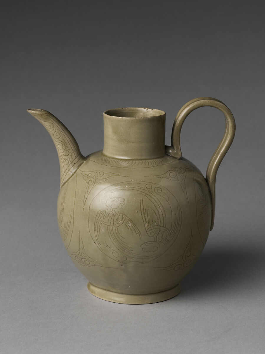 Ewer with Parrots, Stoneware with incised decoration under celadon glaze (Yue ware), China 