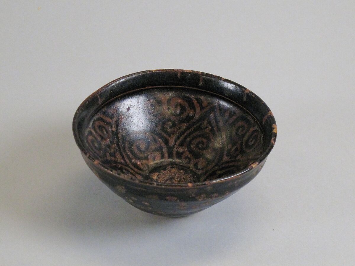 Tea Bowl with Abstract Scroll Design, Stoneware with painted decoration on brown glaze (Jizhou ware), China 