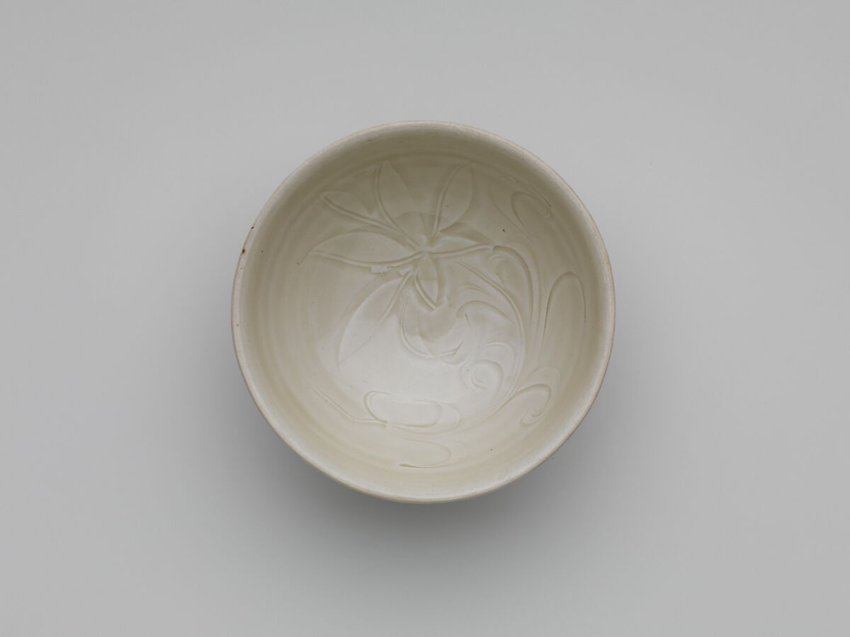 Bowl, Porcelain with incised decoration under ivory-white glaze (Ding ware), China