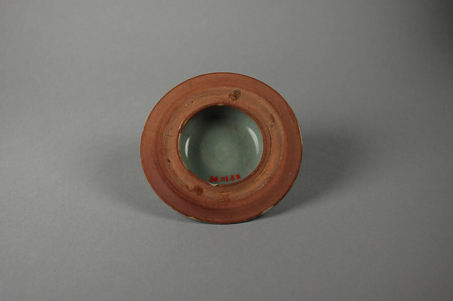 Covered jar, Porcelaneous ware with carved and full-relief decoration under celadon glaze (Longquan ware), China