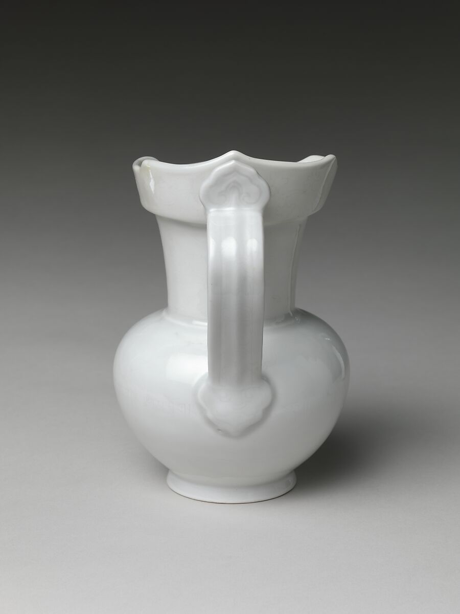 Monk’s cap ewer, Porcelain with incised hidden (anhua) decoration under transparent glaze (Jingdezhen ware), China