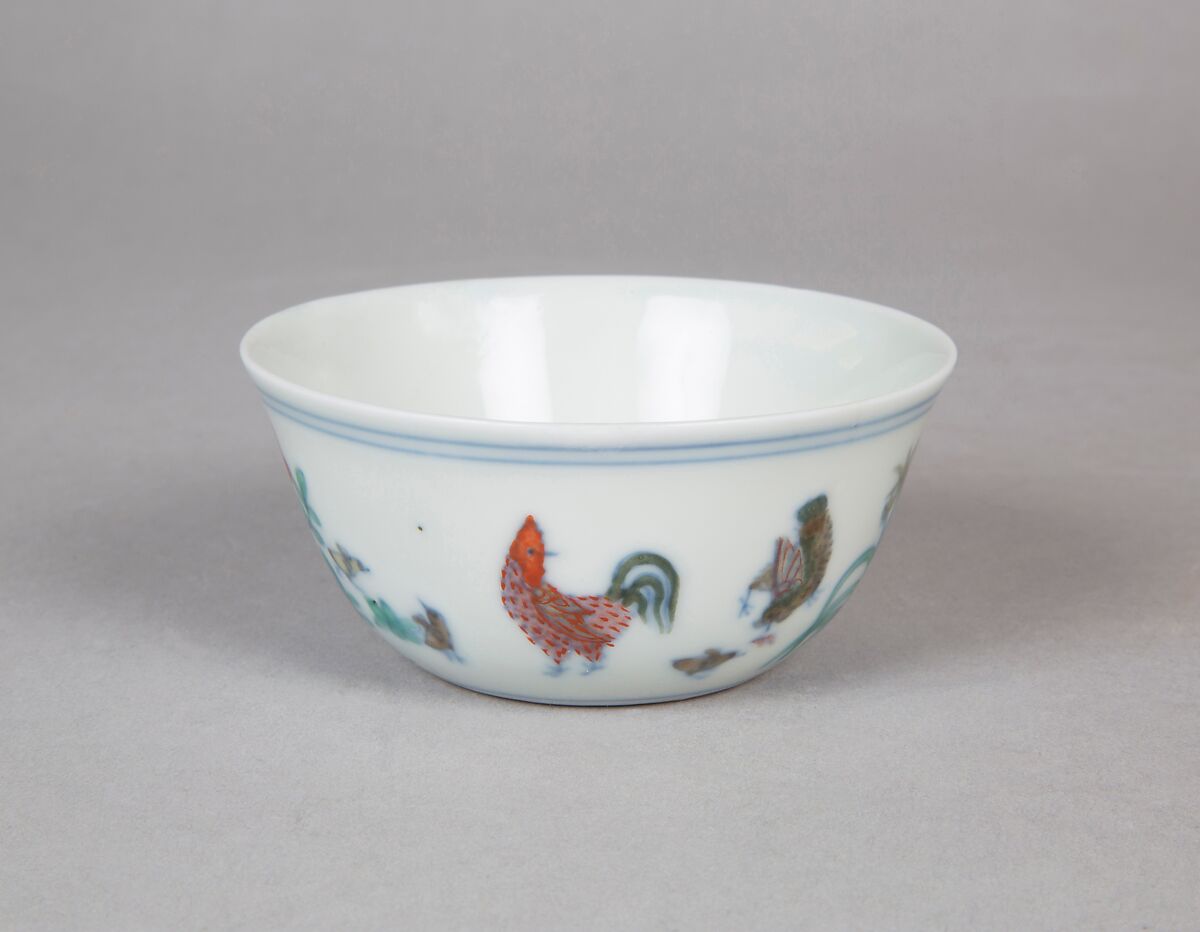 Chicken cup, Porcelain painted in underglaze cobalt blue and overglaze colored enamel (Jingdezhen ware), China 