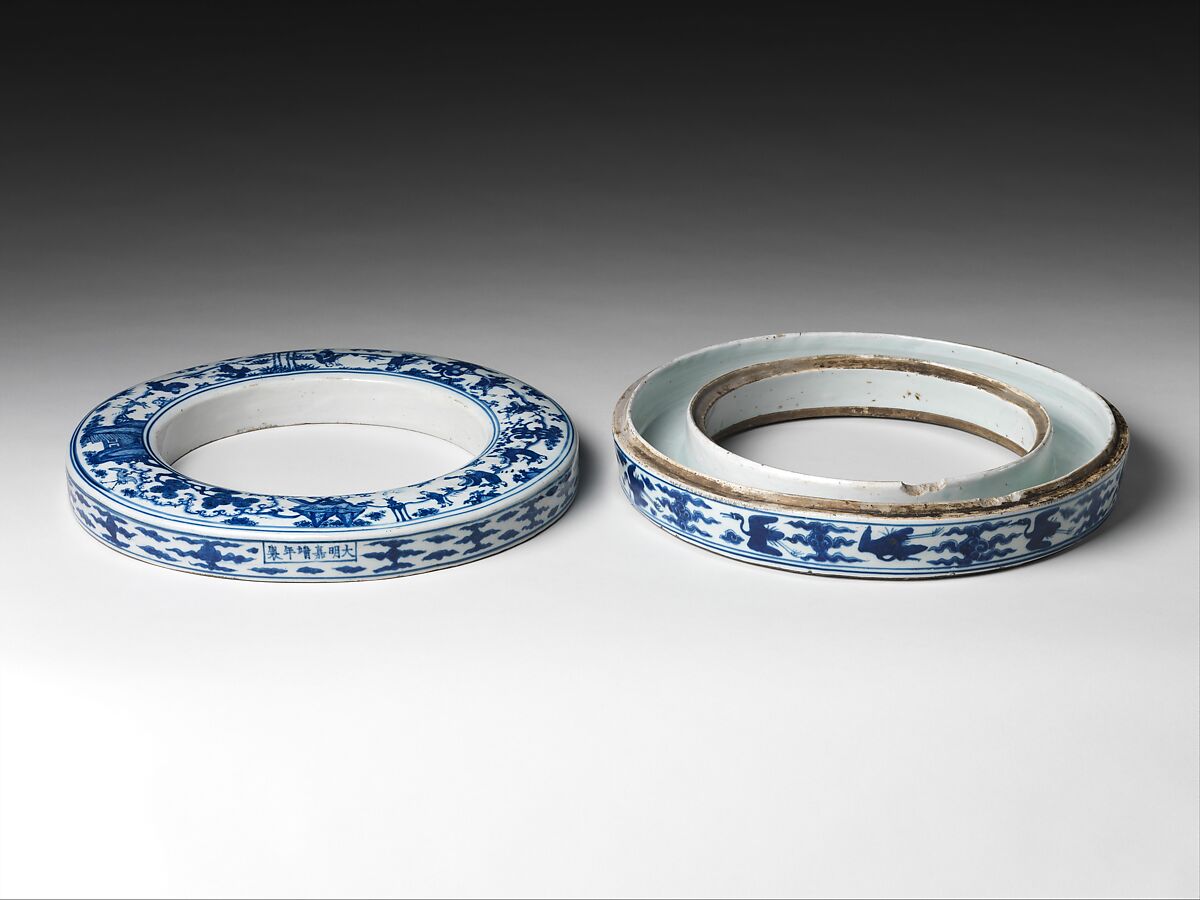 Box with Daoist Immortals, Porcelain painted with cobalt blue under transparent glaze (Jingdezhen ware), China