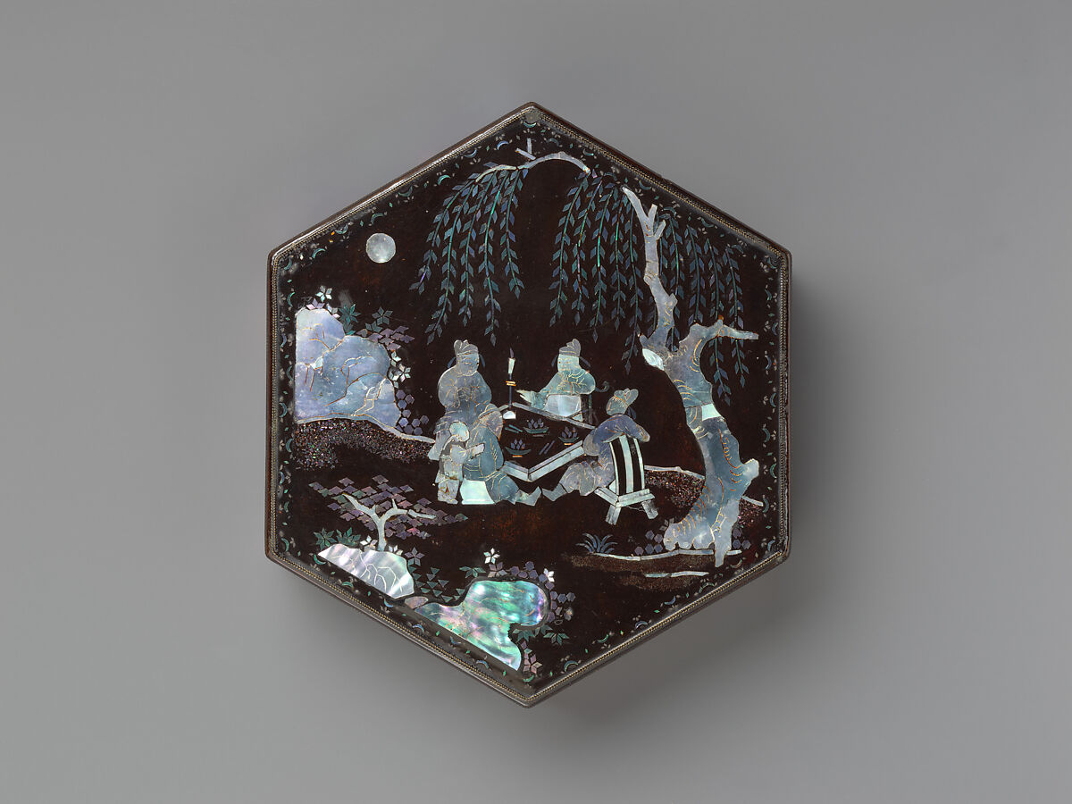 Set of hexagonal stacked boxes, Black lacquer with mother-of-pearl inlay, Japan (Ryūkyū Islands)