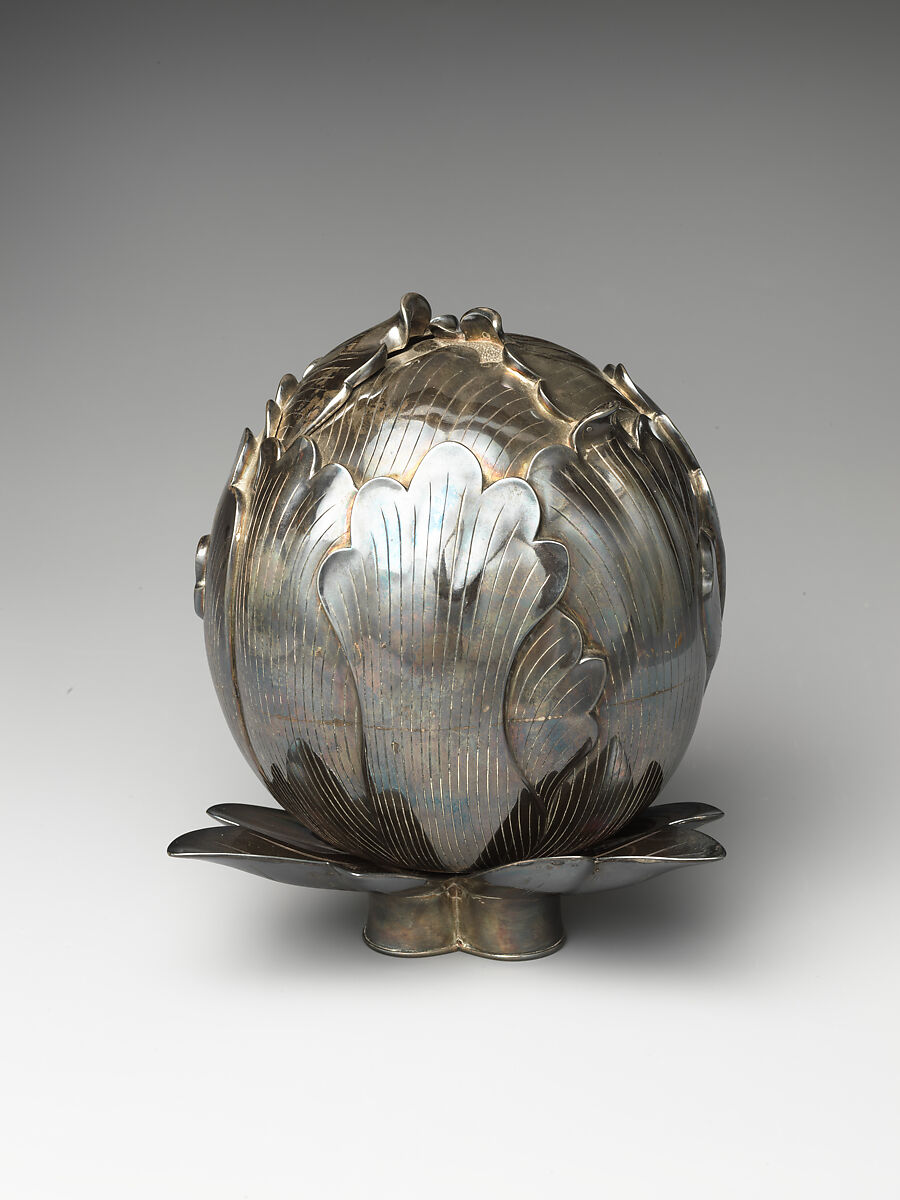 Portable Picnic Set (sagejū) with Peonies, Lacquered wood with gold, silver, red togidashimaki-e, hiramaki-e on black and nashiji lacquer ground, Japan