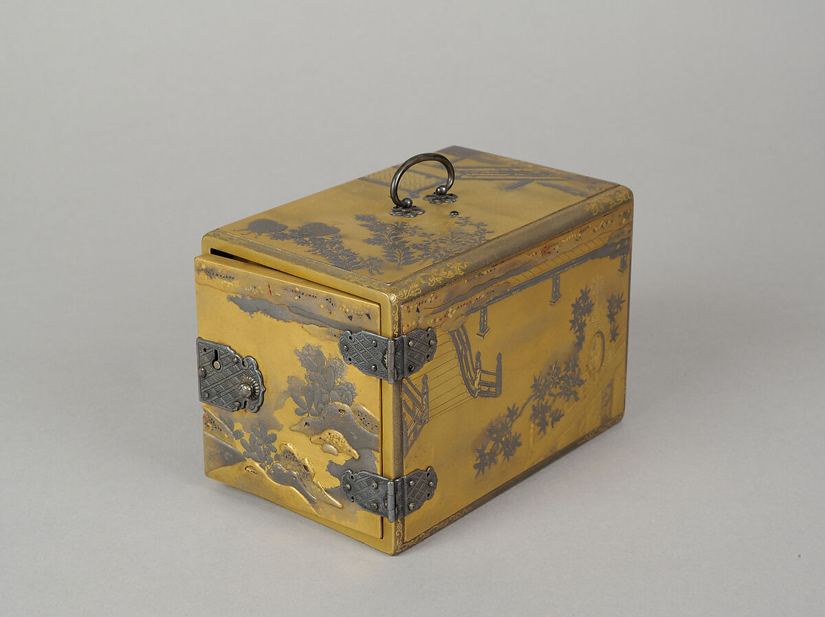 Small Chest, Gold, silver hiramaki-e, takamaki-e, cut-out gold foil application on gold ground, Japan 