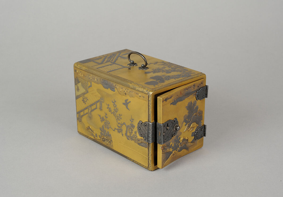 Small Chest, Gold, silver hiramaki-e, takamaki-e, cut-out gold foil application on gold ground, Japan