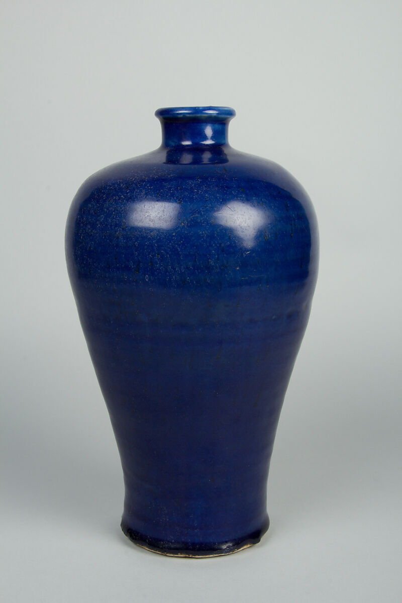 Meiping Vase, Porcelain with dark blue glaze, China 