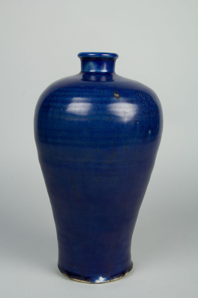 Meiping Vase, Porcelain with dark blue glaze, China