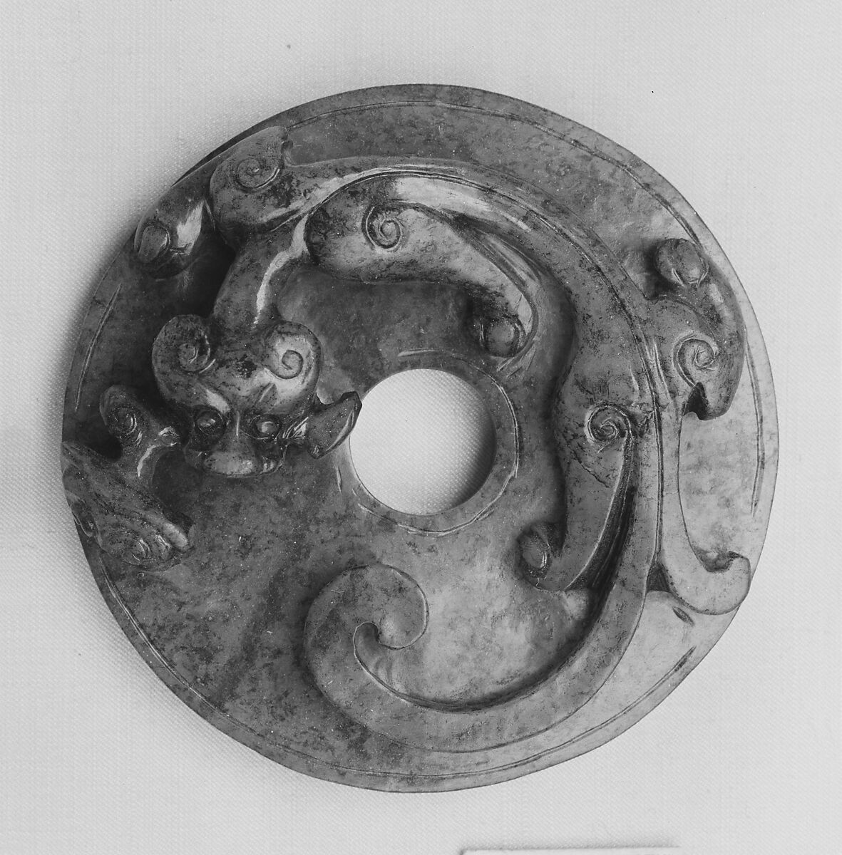 Disk with dragon | China | Qing dynasty (1644–1911) | The Metropolitan ...