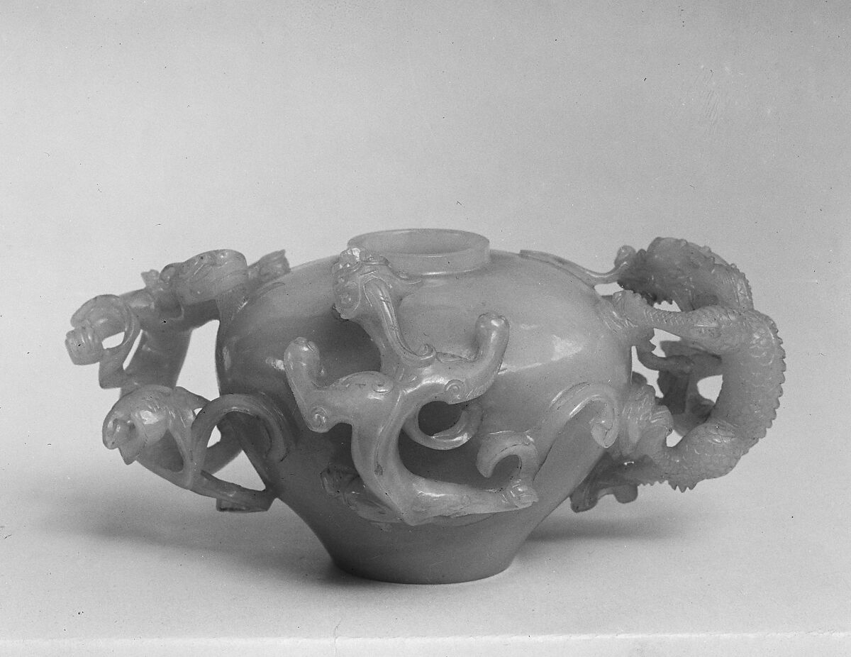 Dragon Vase, Nephrite, China 