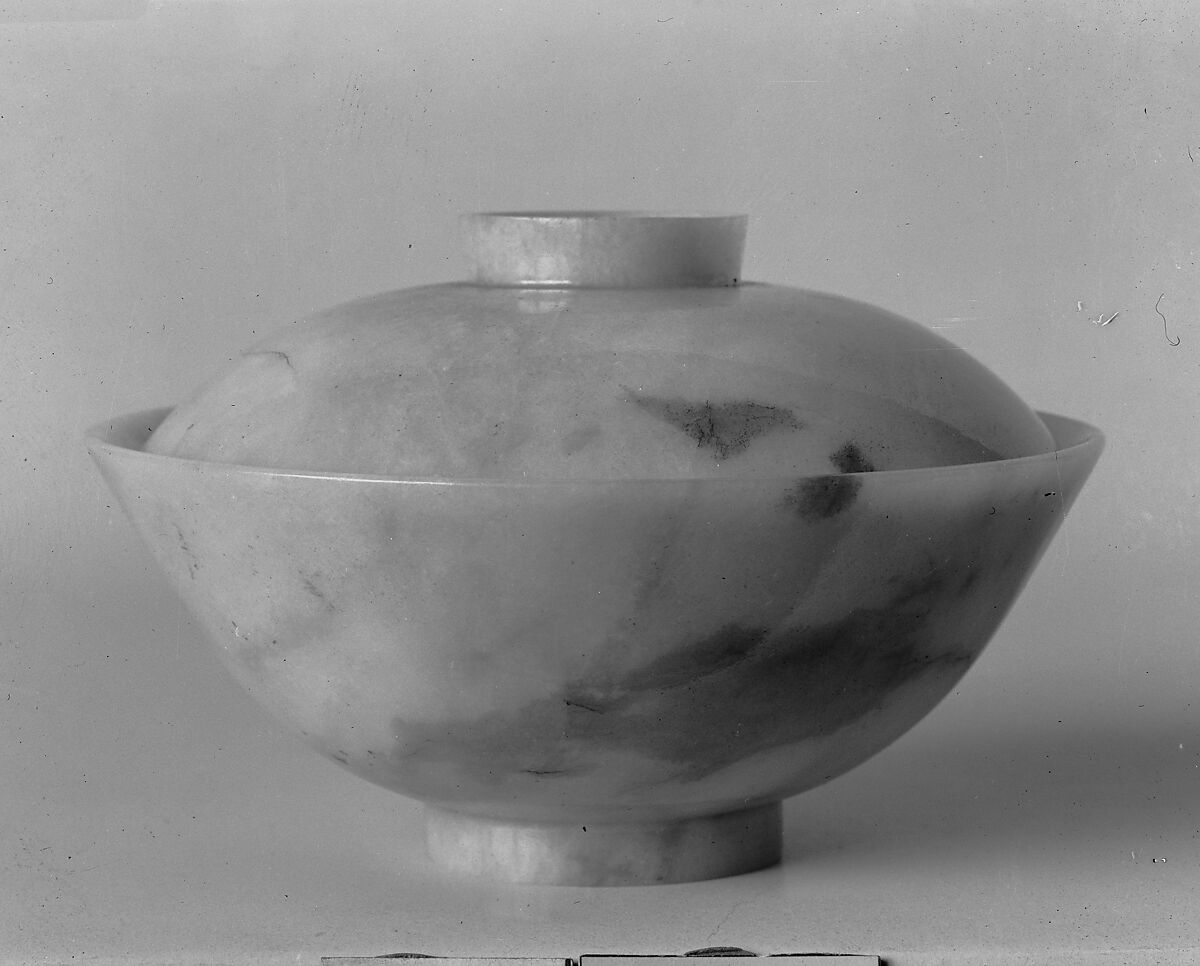 Covered bowl, Jadeite, China 