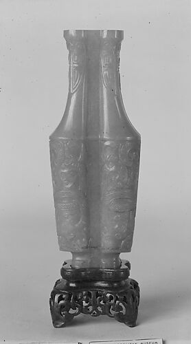 Vase on Stand